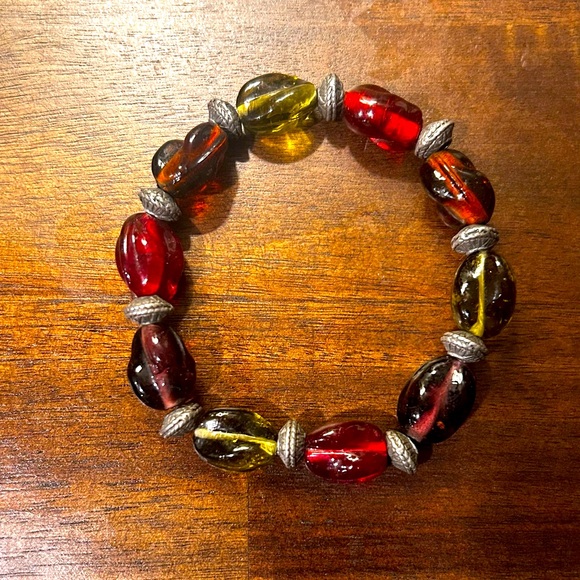 Elegant Multicolor Beaded Bracelet - Picture 1 of 4